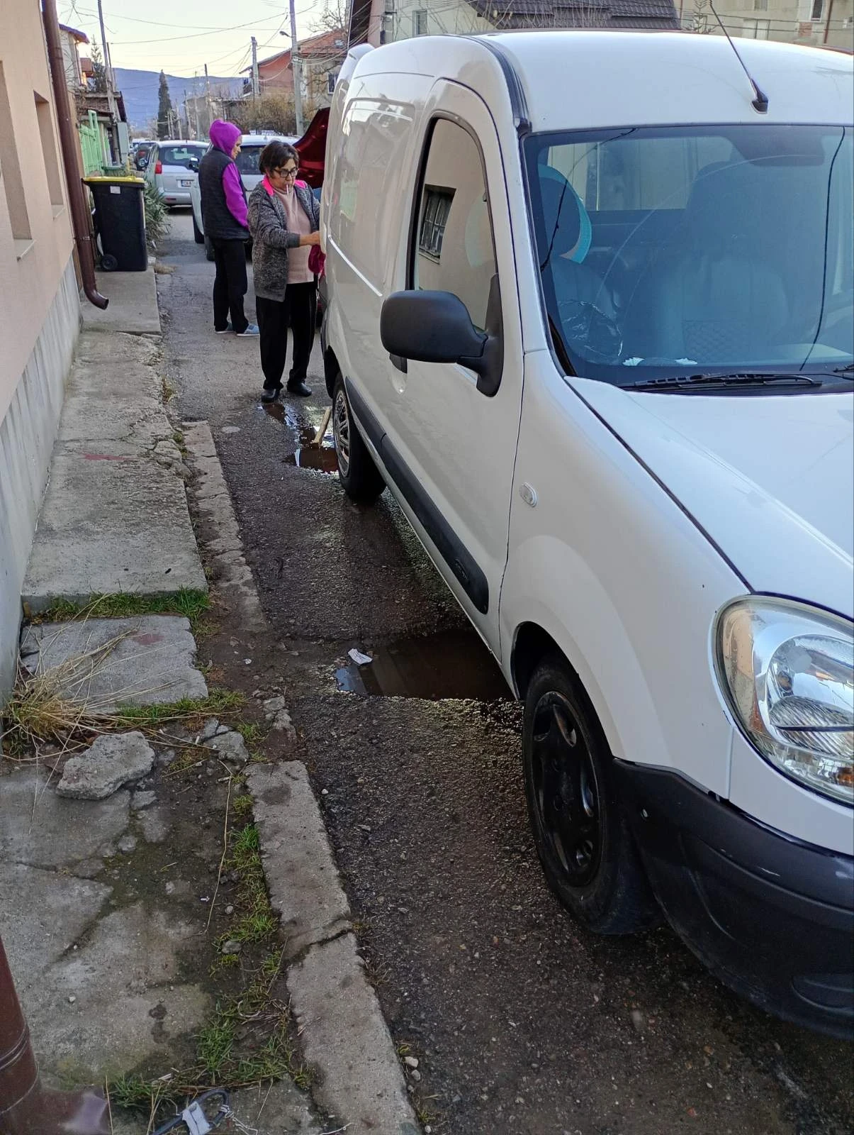 Renault Kangoo 1.9D, снимка 5 - Автомобили и джипове - 53715575