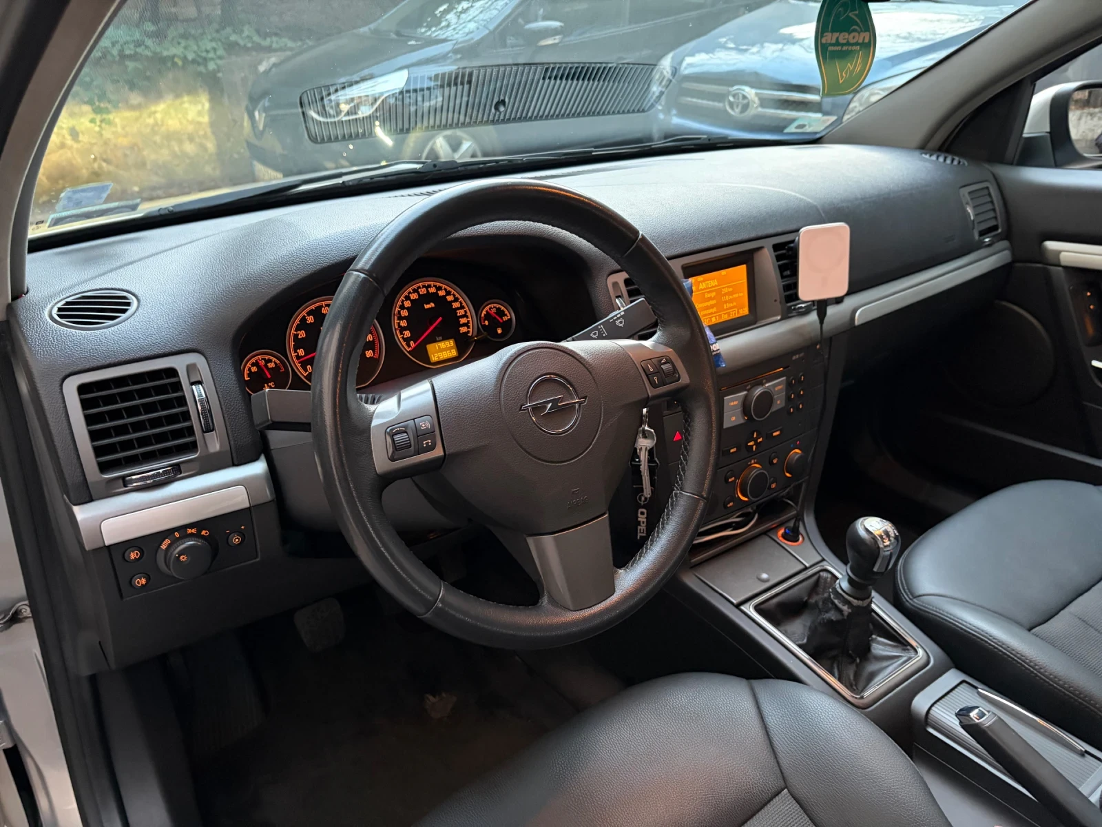 Opel Vectra C facelift, Elegance, снимка 4 - Автомобили и джипове - 53841744