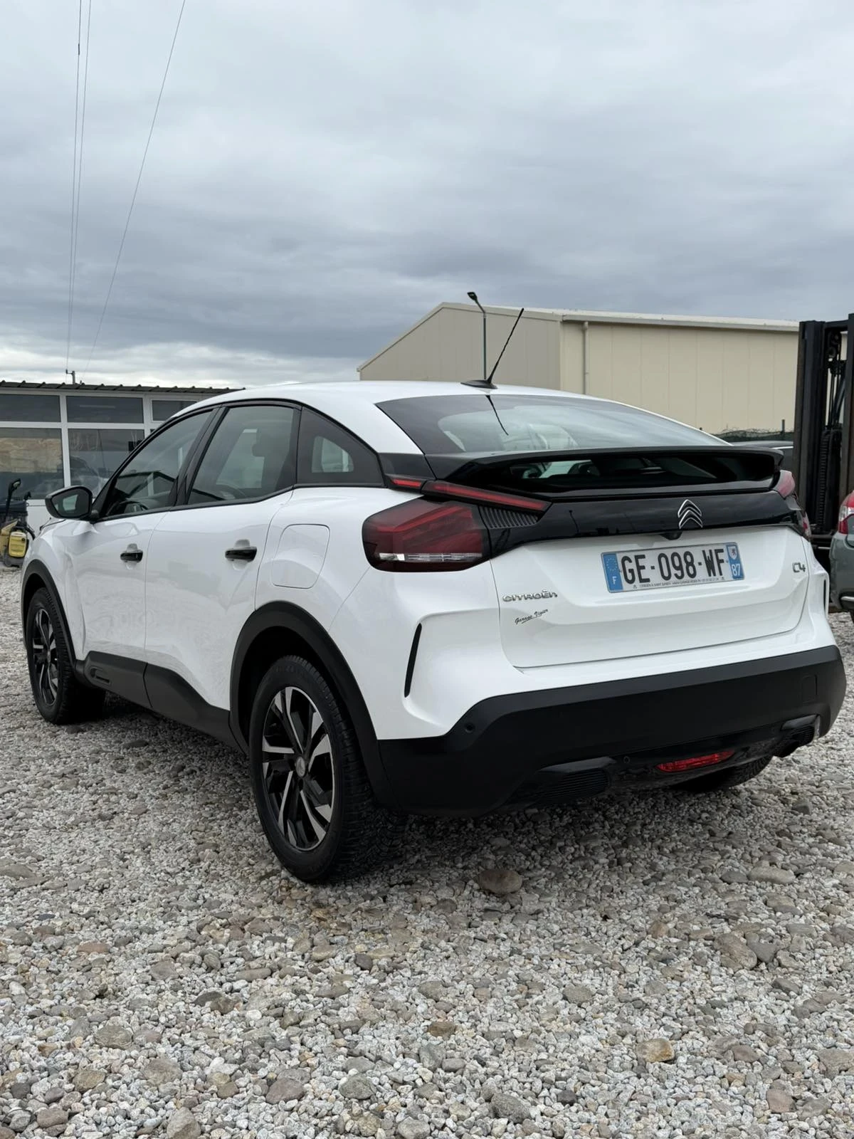 Citroen C4 1.5 BLUE HDI, снимка 3 - Автомобили и джипове - 54032285