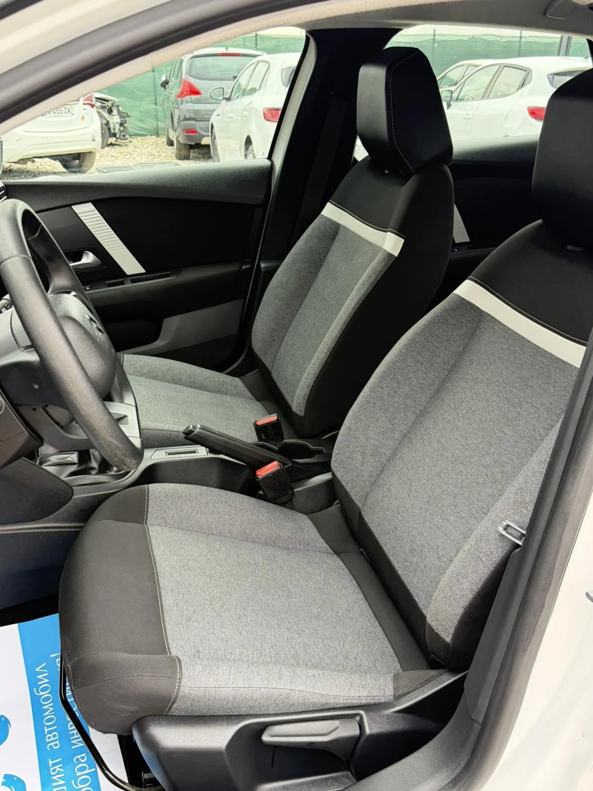 Citroen C4 1.5 BLUE HDI, снимка 15 - Автомобили и джипове - 54032285