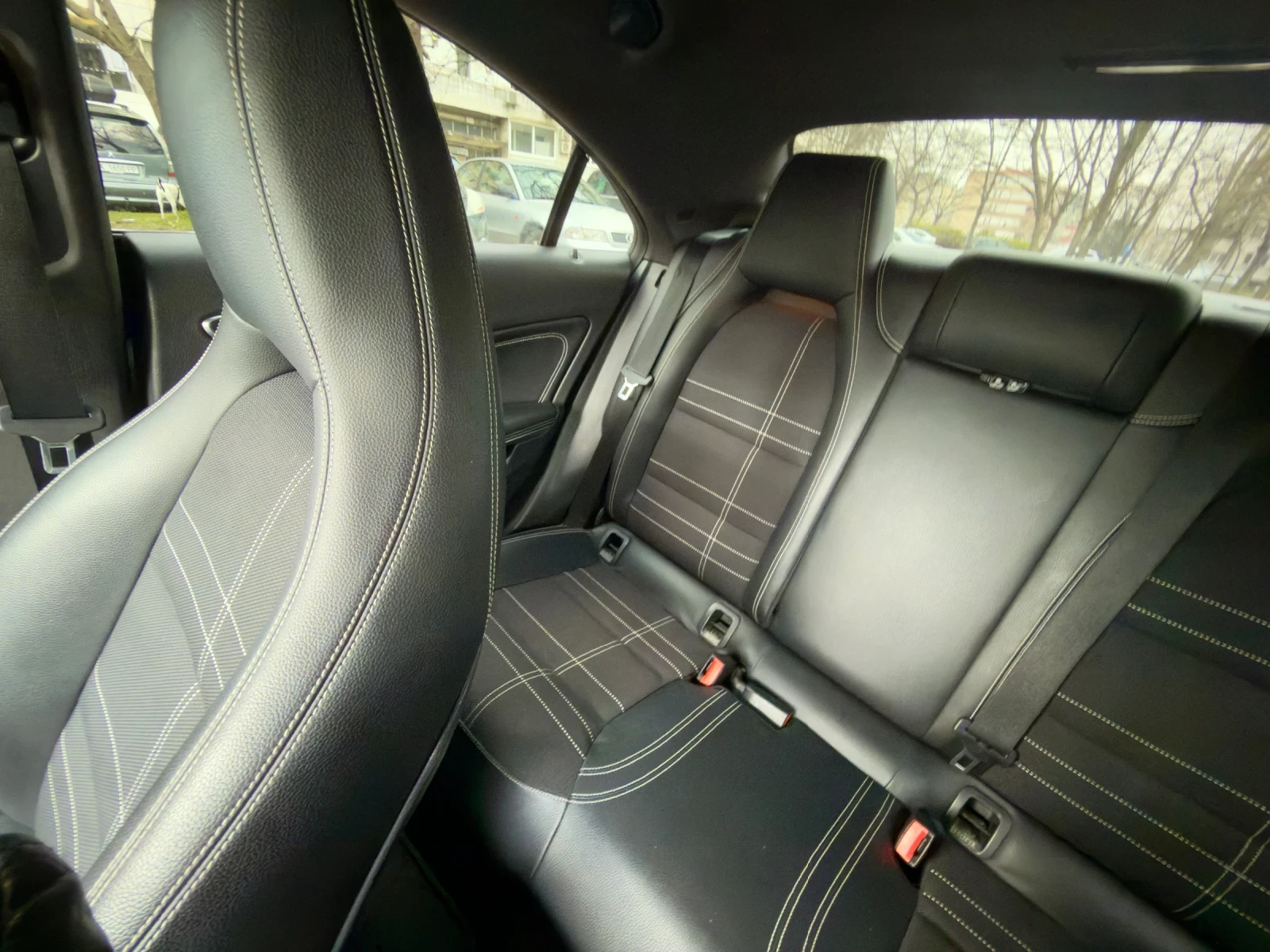 Mercedes-Benz CLA 220 2.2d 177hp, снимка 13 - Автомобили и джипове - 54091602