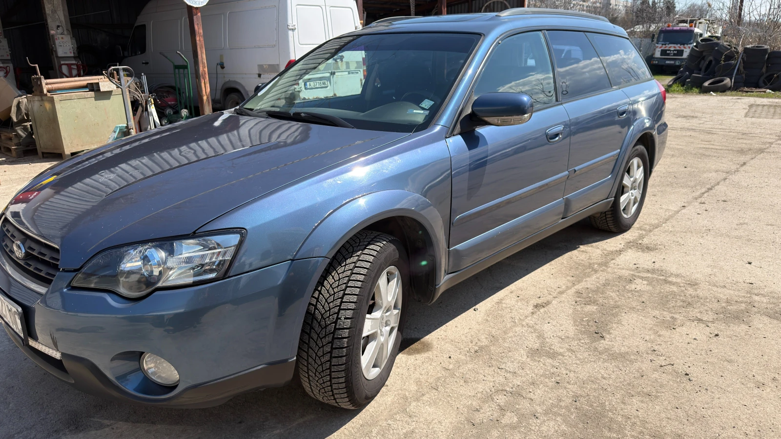 Subaru Outback 2004, снимка 15 - Автомобили и джипове - 54100404