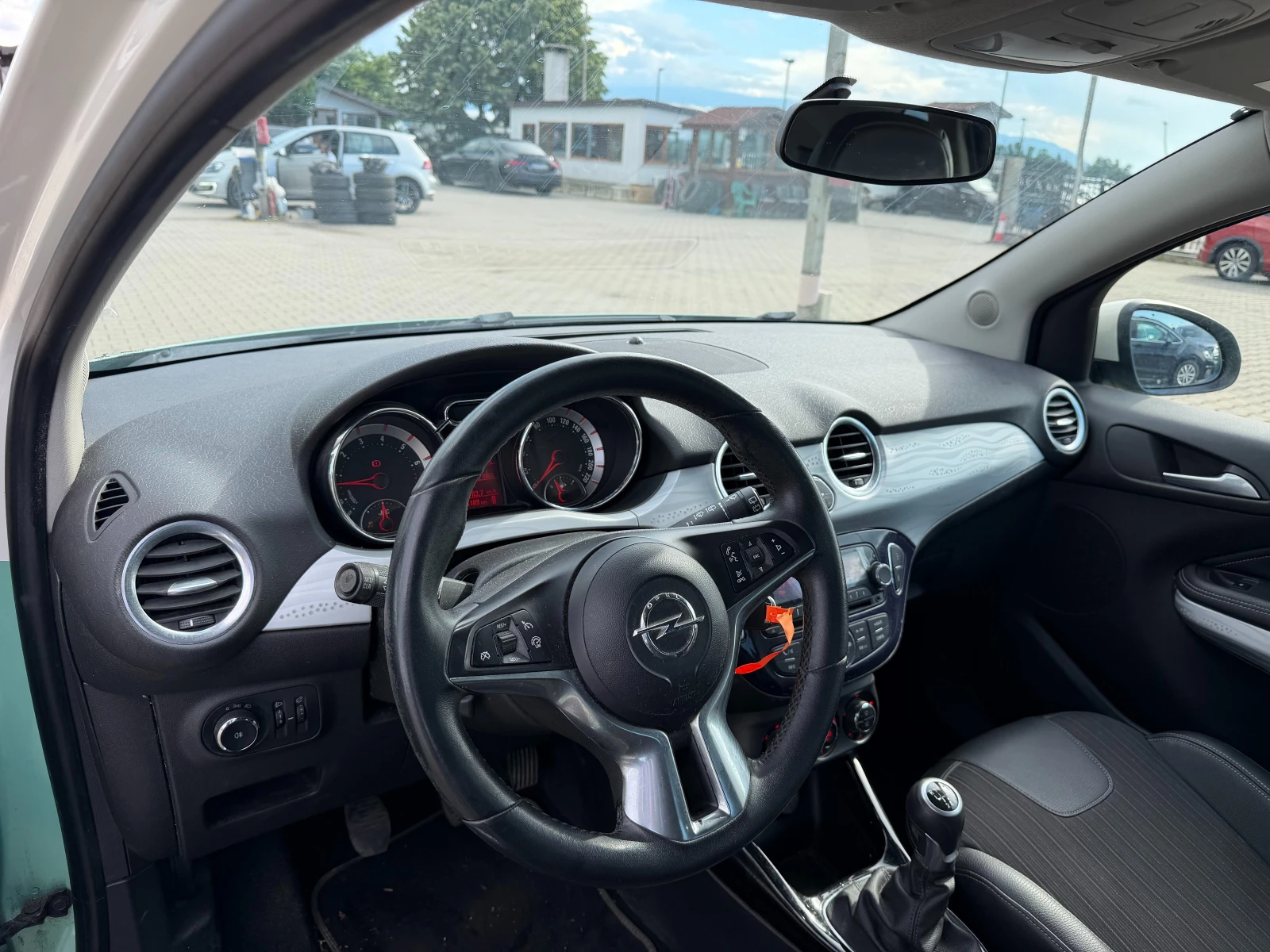 Opel Adam 1.4i KOJA EURO 5, снимка 12 - Автомобили и джипове - 55043084