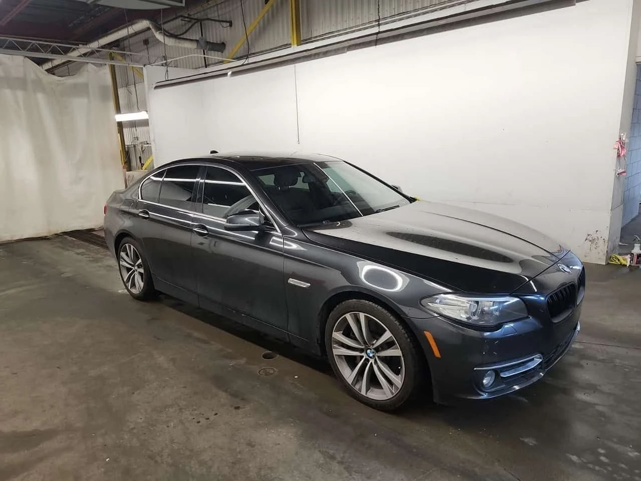 BMW 535 | 535I XDRIVE | CARFAX | БЕЗ ПЪРВОНАЧАЛНА ВНОСКА, снимка 3 - Автомобили и джипове - 55094125