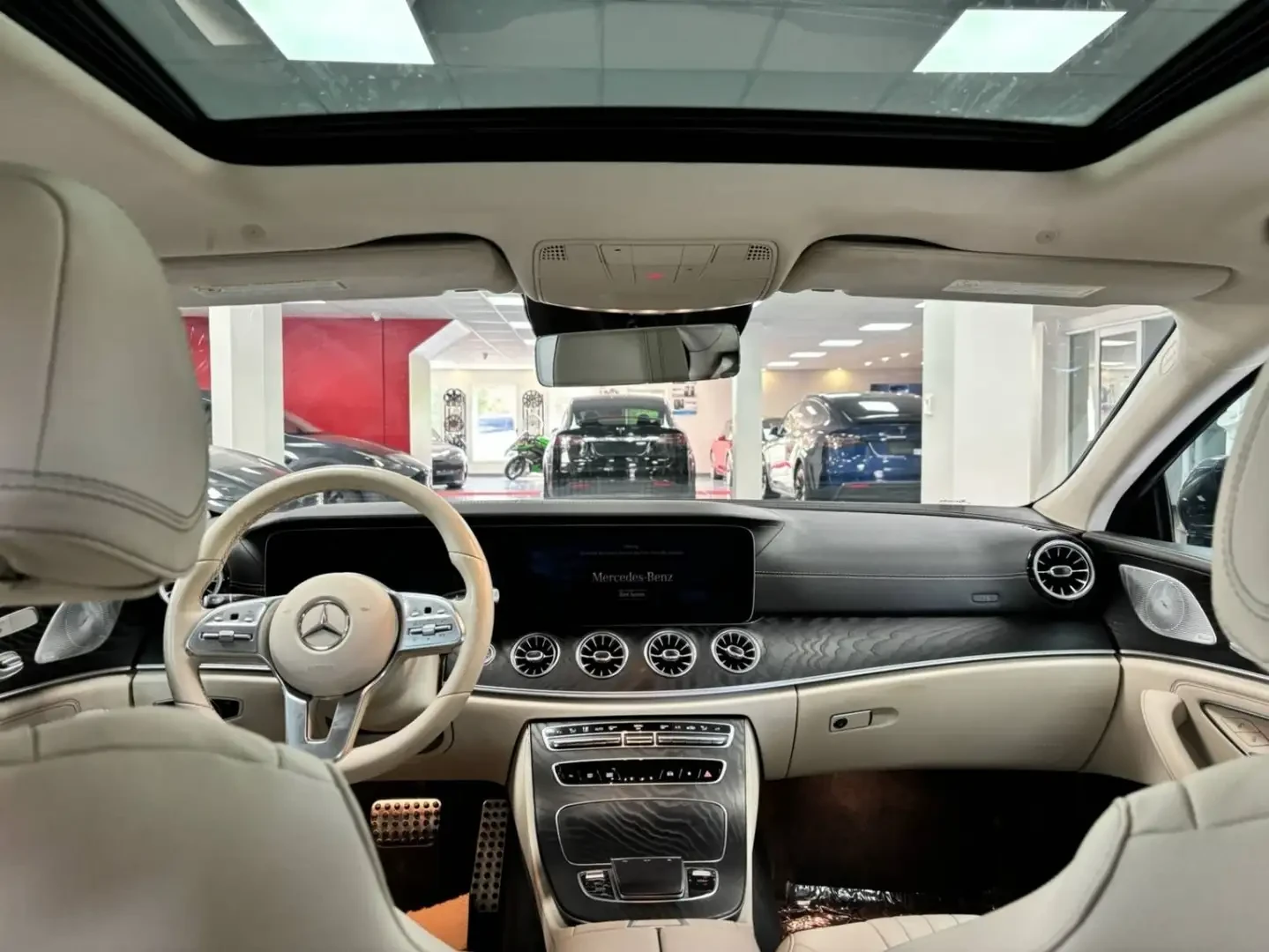 Mercedes-Benz CLS 450 AMG* BURMESTER* 4MATIC* 57к км, снимка 8 - Автомобили и джипове - 55185999