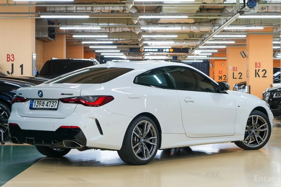 BMW 440 i xDrive* HARMAN KARDON* 360 CAM* ОБДУХВАНЕ* , снимка 3 - Автомобили и джипове - 55219881