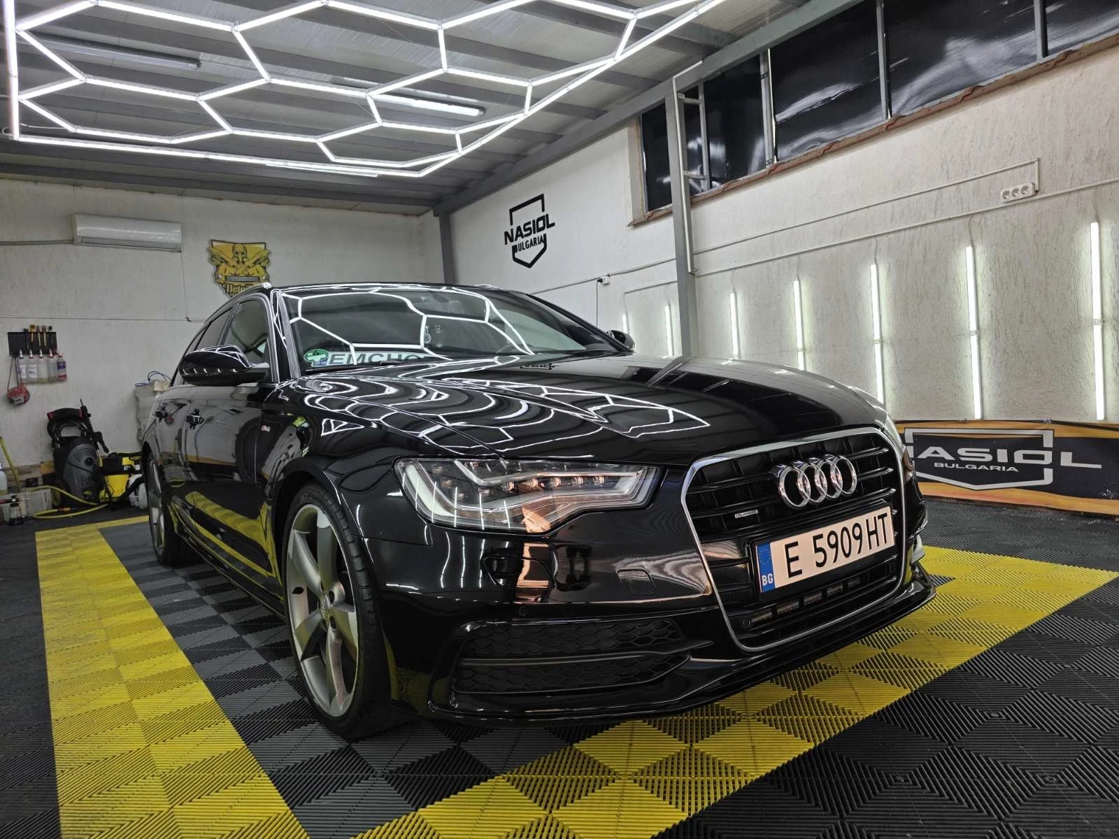 Audi A6