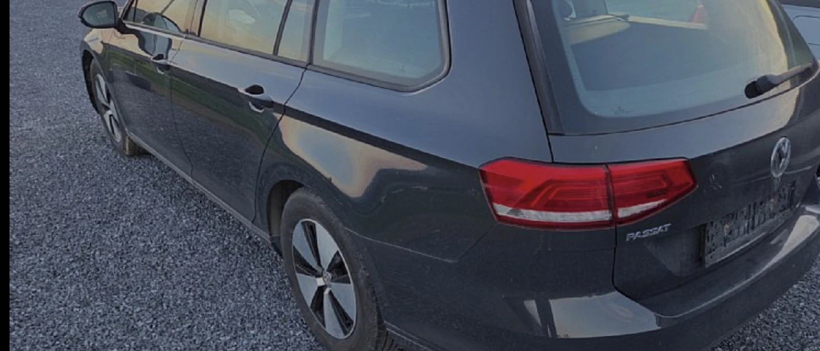 VW Passat 1.6TDI, снимка 4 - Автомобили и джипове - 55255456