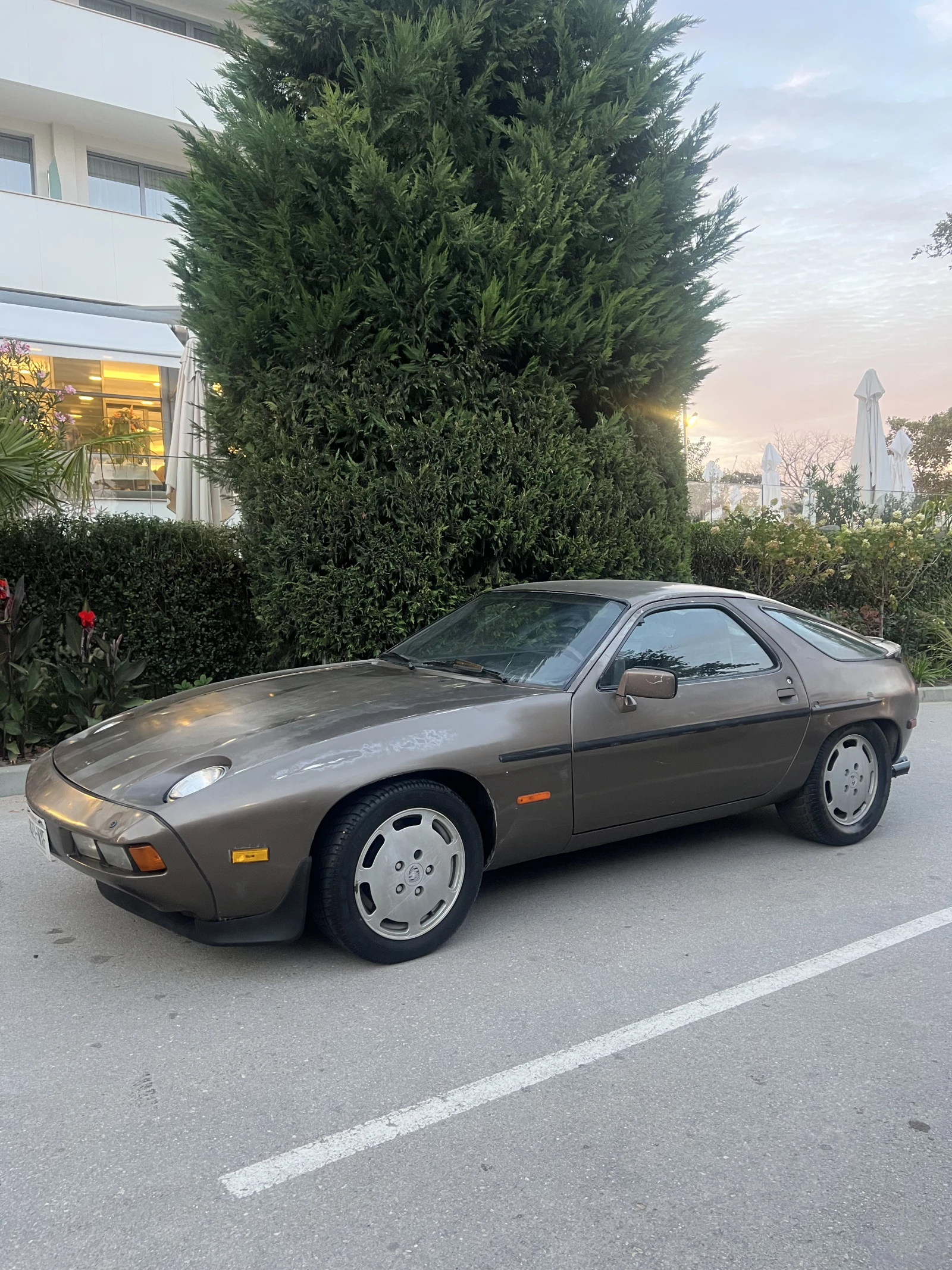 Porsche 928 S, снимка 10 - Автомобили и джипове - 56220917