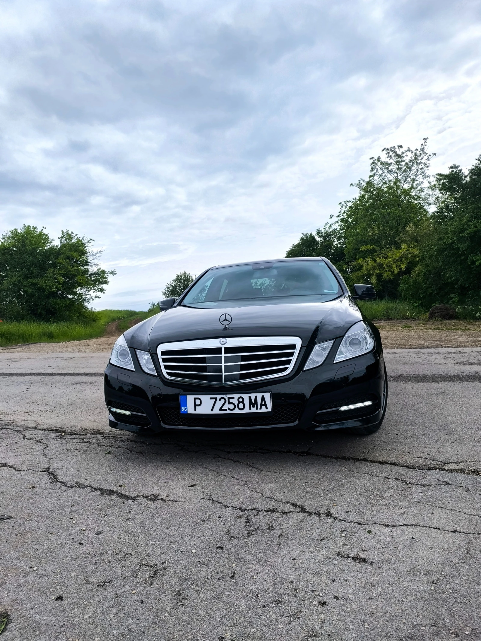 Mercedes-Benz E 300 350CDI Bluetech, снимка 6 - Автомобили и джипове - 55685533