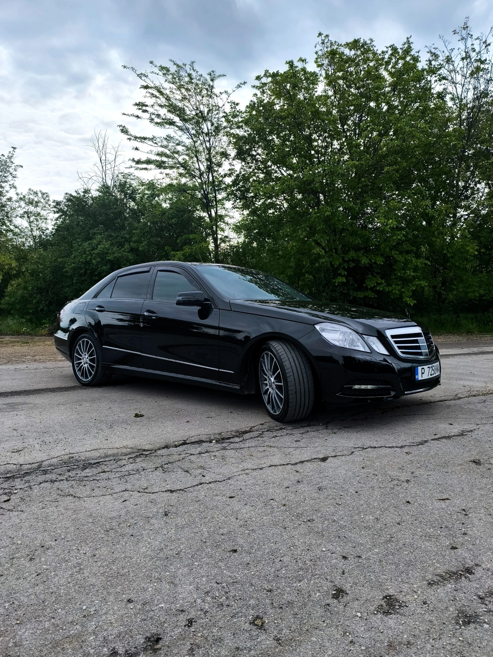 Mercedes-Benz E 300 350CDI Bluetech, снимка 7 - Автомобили и джипове - 55685533