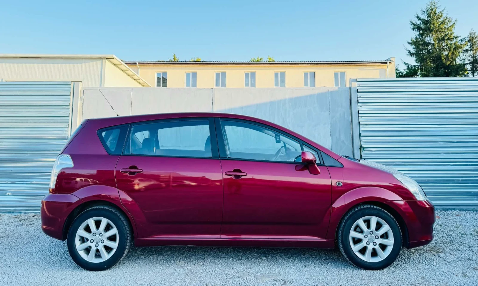 Toyota Corolla verso 7 МЕСТА , снимка 6 - Автомобили и джипове - 55957754