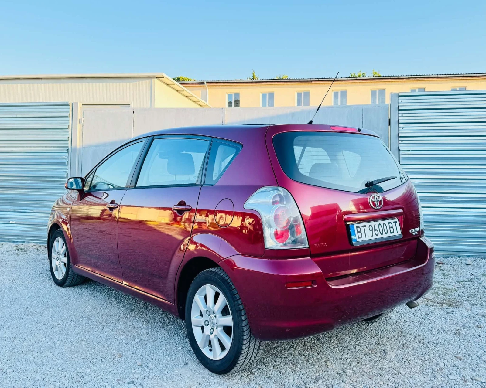 Toyota Corolla verso 7 МЕСТА , снимка 5 - Автомобили и джипове - 55957754