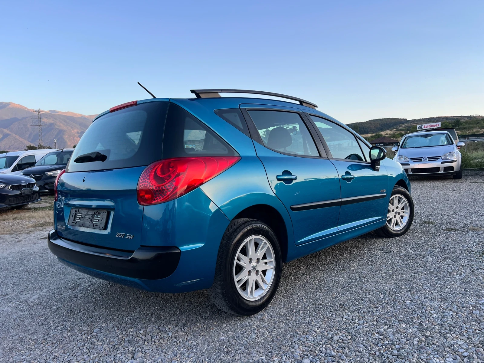 Peugeot 208 1.4 SW, снимка 4 - Автомобили и джипове - 56012514