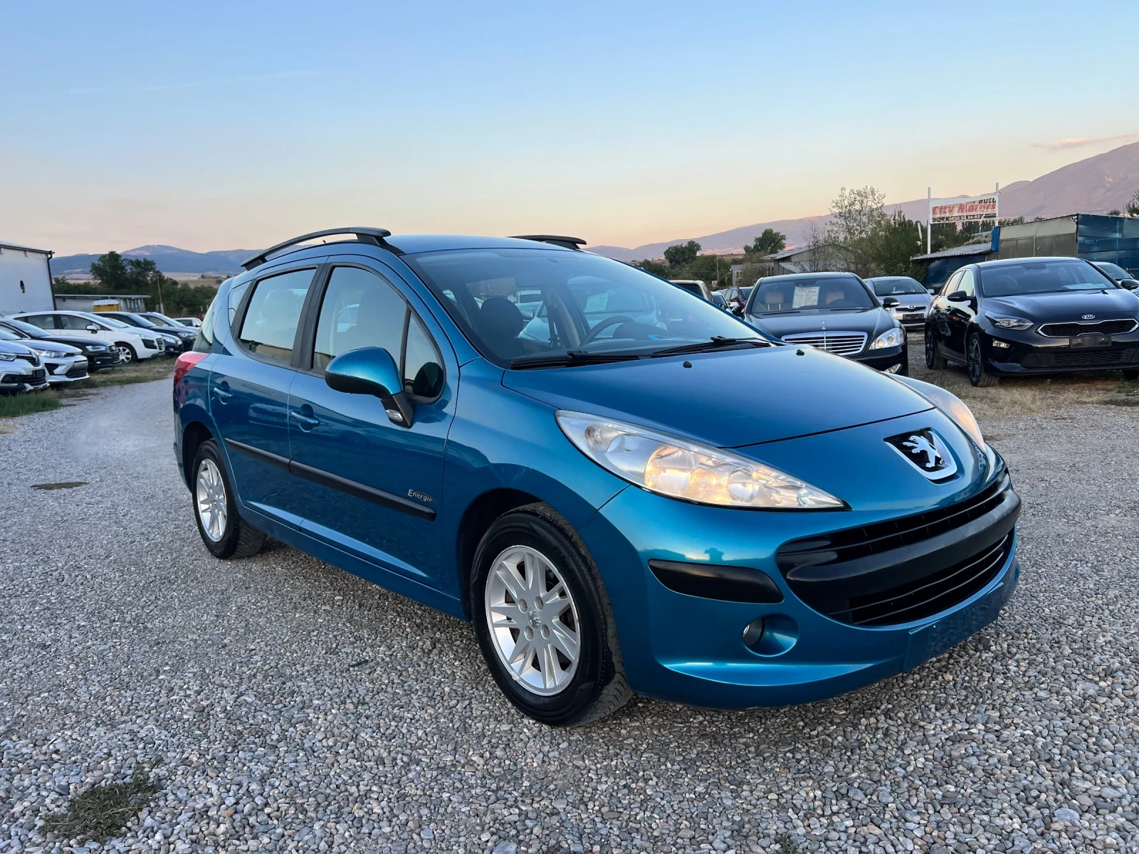 Peugeot 208 1.4 SW, снимка 7 - Автомобили и джипове - 56012514