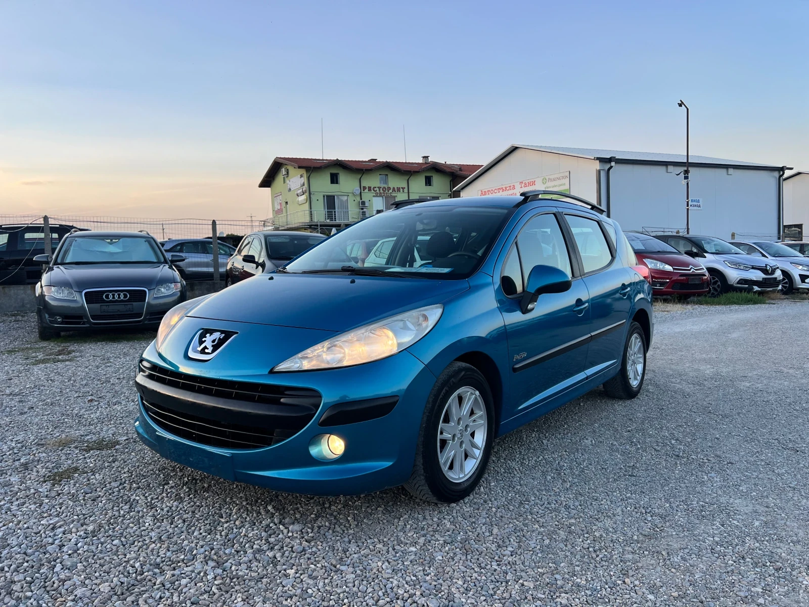 Peugeot 208 1.4 SW, снимка 9 - Автомобили и джипове - 56012514