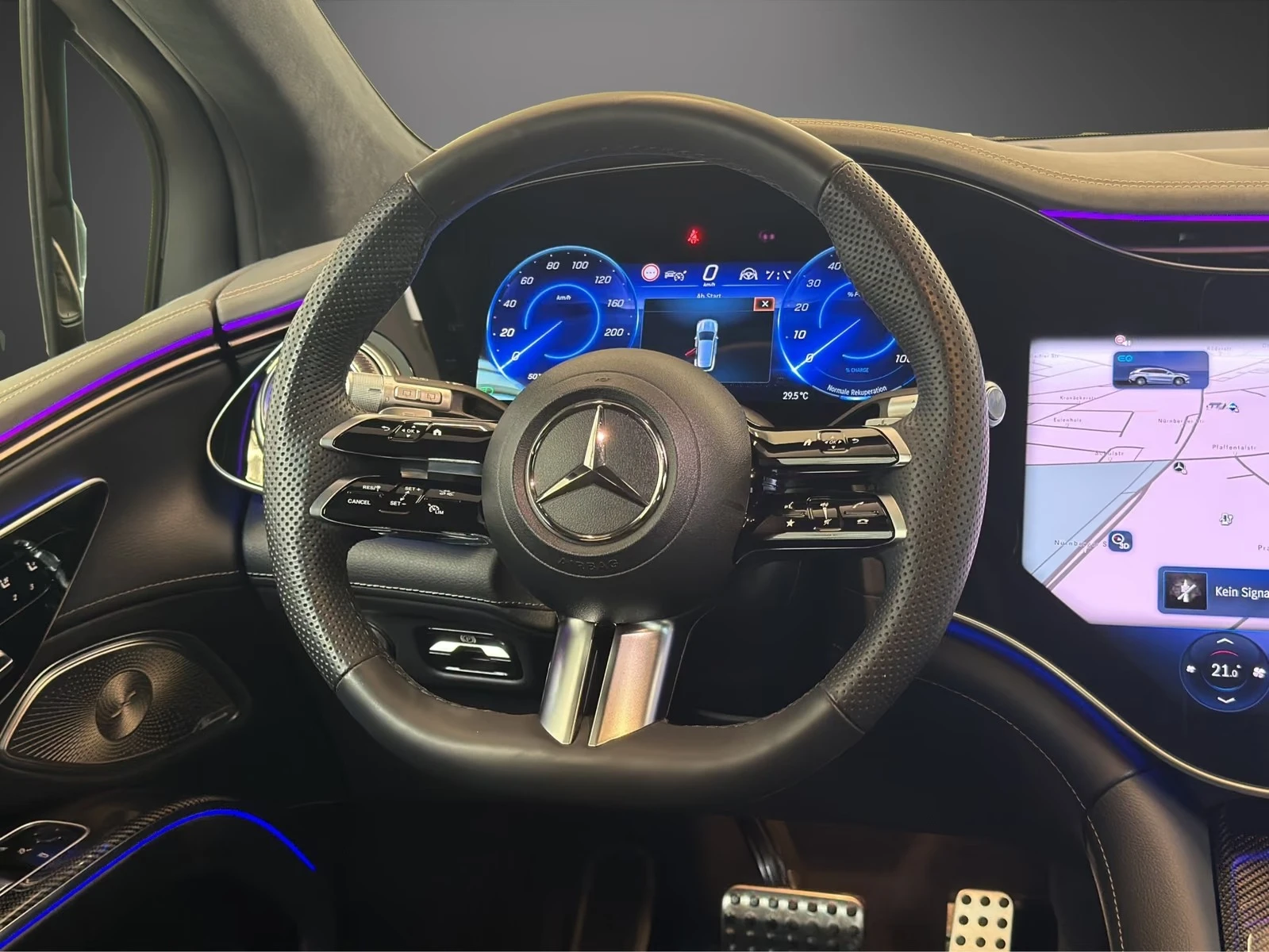 Mercedes-Benz EQS 580 SUV AMG 4-MATIC CARBON HYPERSCREEN 5Г-ГАРАНЦИЯ, снимка 7 - Автомобили и джипове - 56184276