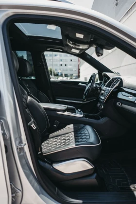 Mercedes-Benz GL 550 AMG| Designo| Harman| 360| SoftClose| Сменени вери, снимка 14