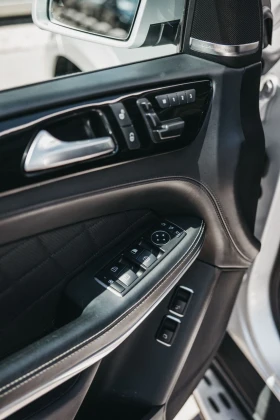 Mercedes-Benz GL 550 AMG| Designo| Harman| 360| SoftClose| Сменени вери, снимка 13