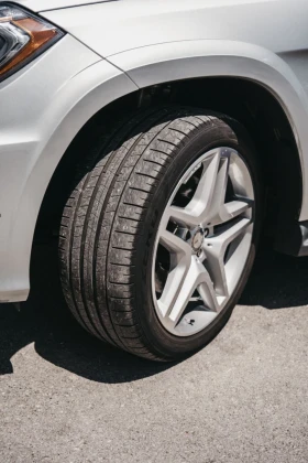 Mercedes-Benz GL 550 AMG| Designo| Harman| 360| SoftClose| Сменени вери, снимка 10