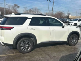 Nissan Pathfinder * 4WD * 2 КЛЮЧА* ПОАДГРЕВ* KEYLESS*  - 28000 € / 54763.24 лв. - 19906001 3