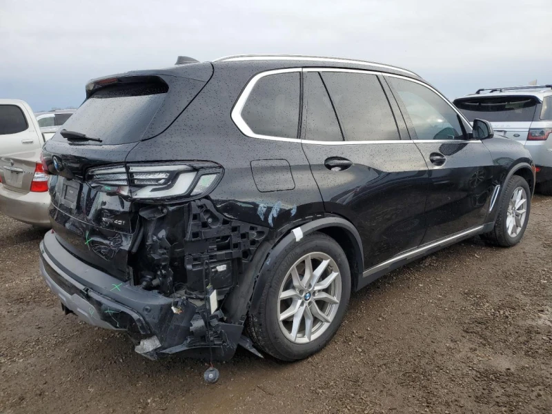 BMW X5 xDrive40i* Distronic* LED* Keyless* Подгрев* Пано*, снимка 3 - Автомобили и джипове - 48540975