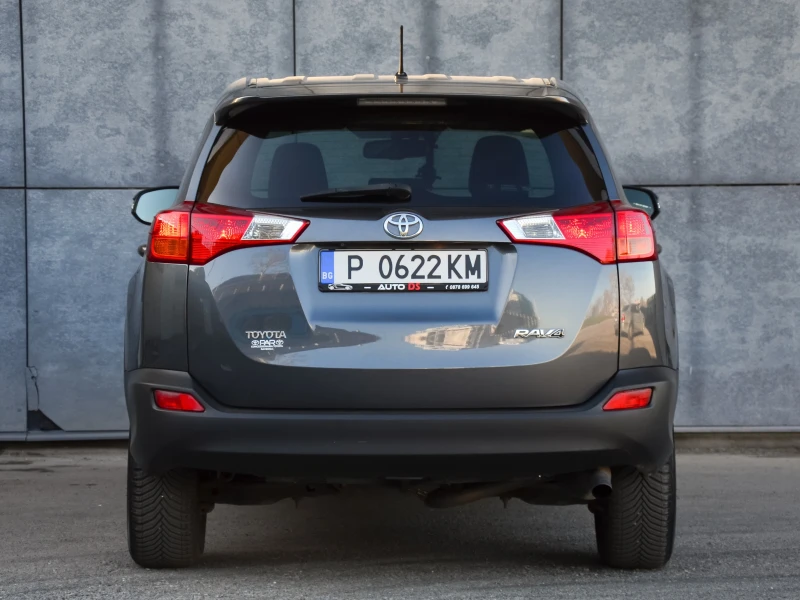 Toyota Rav4 2.2 D, снимка 6 - Автомобили и джипове - 48652975