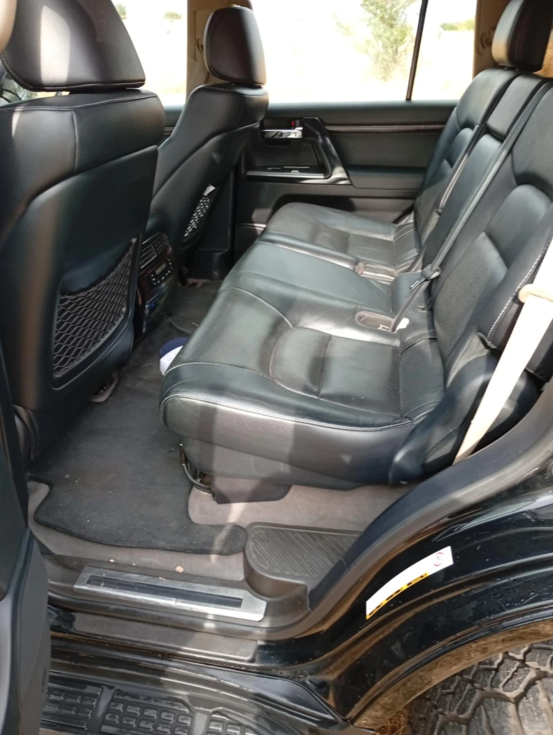 Toyota Land cruiser 200, снимка 3 - Автомобили и джипове - 51874452