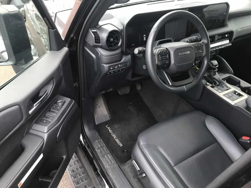 Toyota Land cruiser 2.8D* 360* KEYLESS* * EXECUTIVE* , снимка 6 - Автомобили и джипове - 53032080