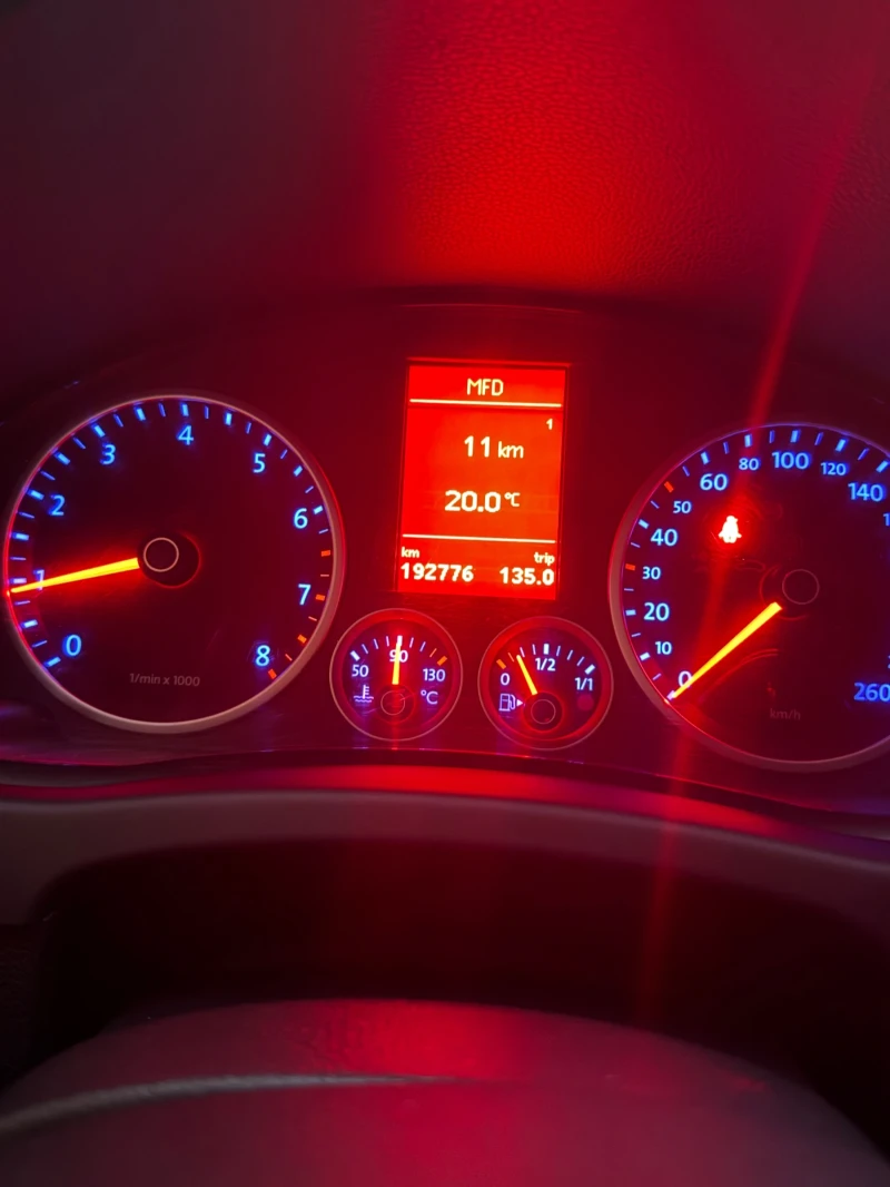 VW Tiguan, снимка 12 - Автомобили и джипове - 53169045