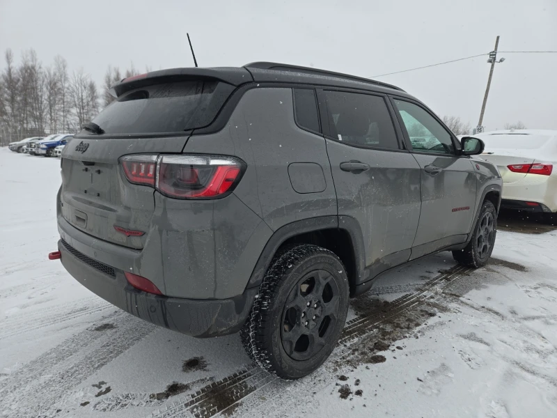 Jeep Compass 2L 4cyl 4WD, снимка 11 - Автомобили и джипове - 53519815