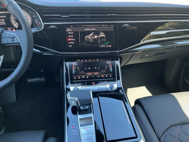 Audi Q7 55 TFSIe Quattro S-line = NEW = Гаранция - изображение 8