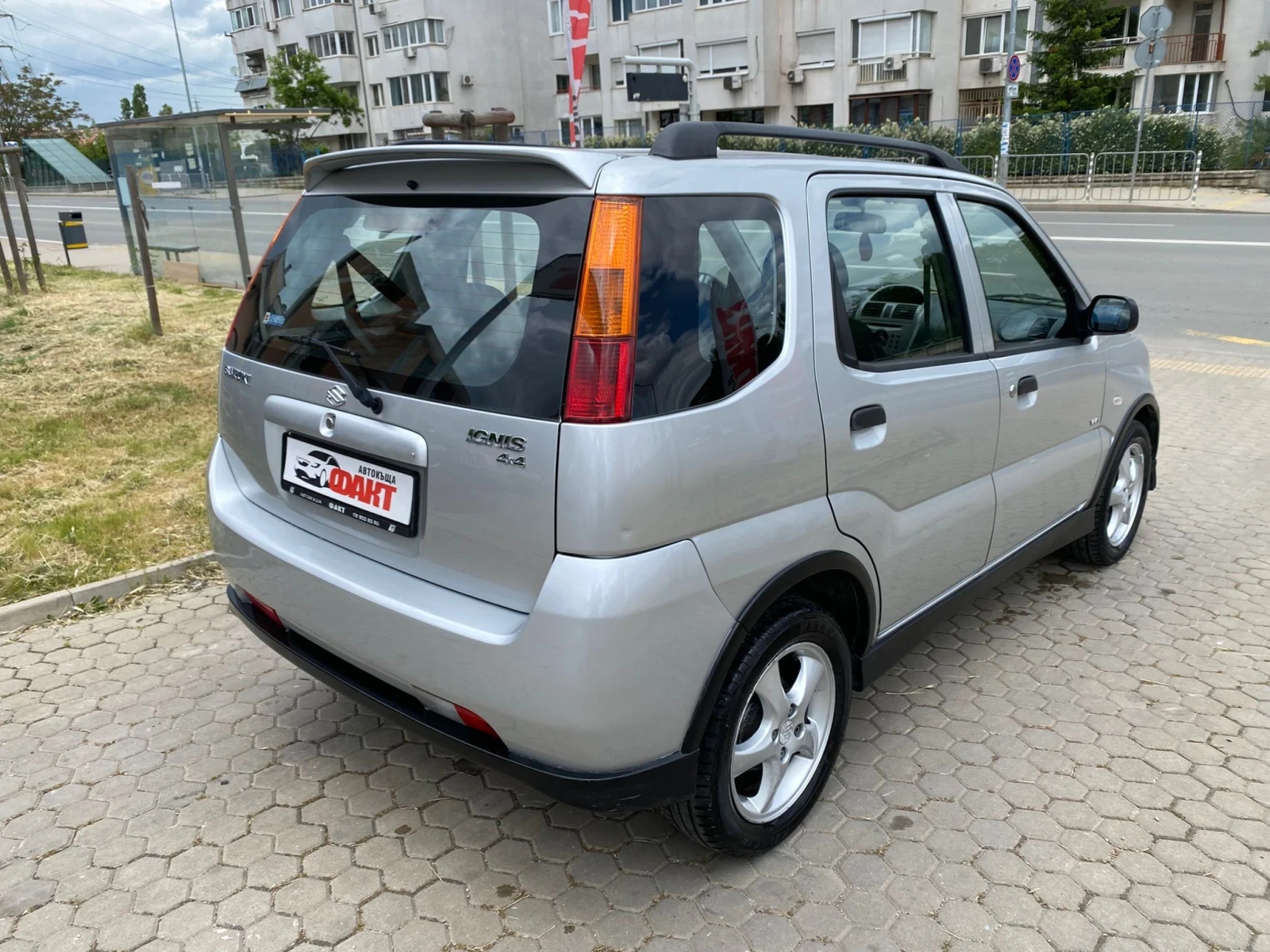 Suzuki Ignis 1.5i/4x4/РЕАЛНИ КМ ! ! ! - изображение 4
