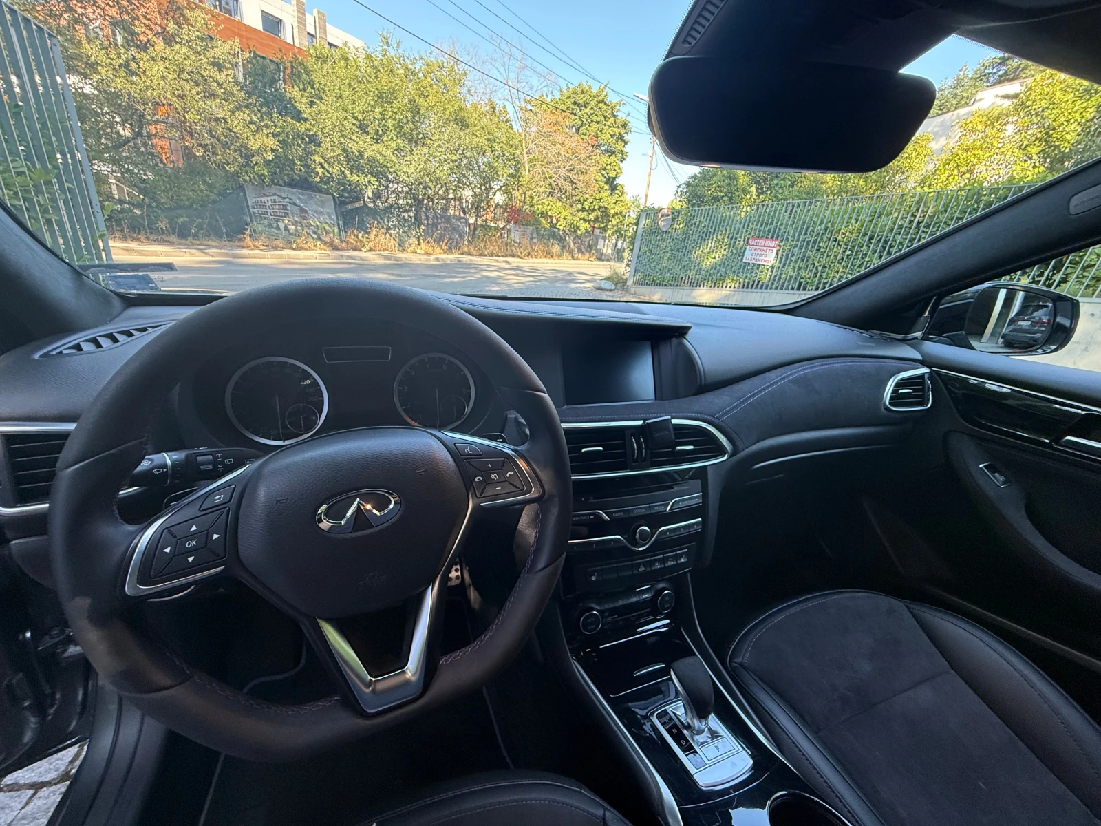 Infiniti Q30 S - изображение 10