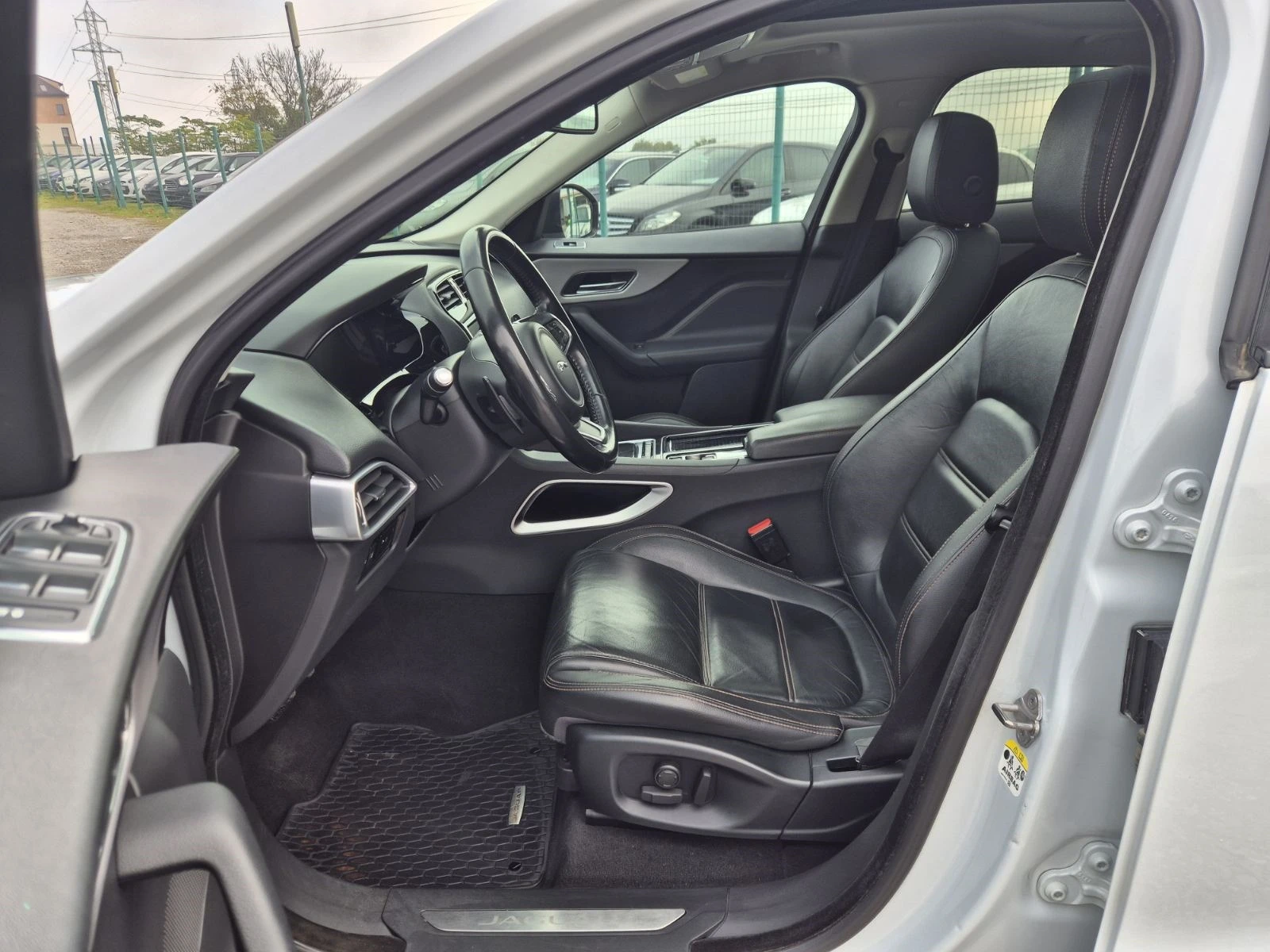 Jaguar F-PACE 2.0 D 180k.c 4x4  | Mobile.bg   13