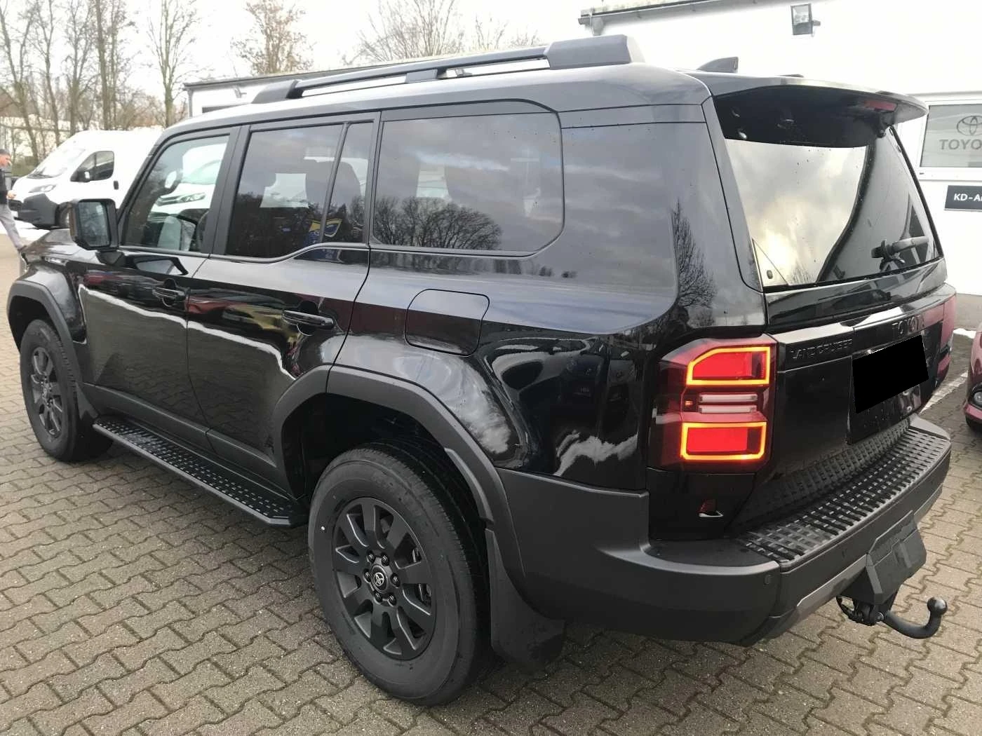 Toyota Land cruiser 2.8D* 360* KEYLESS* * EXECUTIVE*  - изображение 3