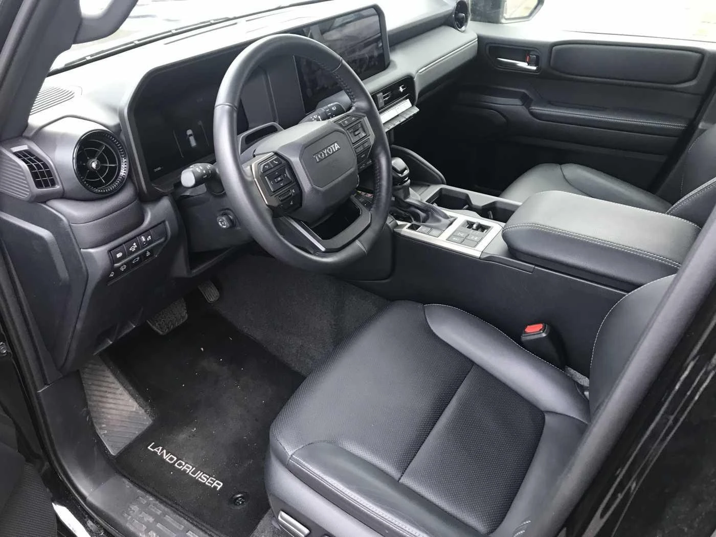 Toyota Land cruiser 2.8D* 360* KEYLESS* * EXECUTIVE*  - изображение 7