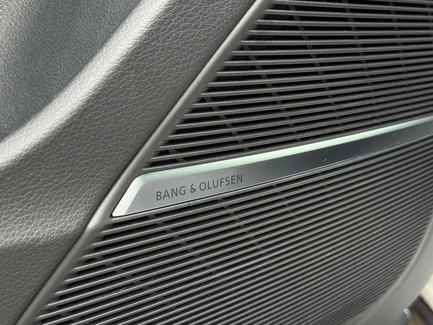 Audi Q8 50 TDI quattro - изображение 7