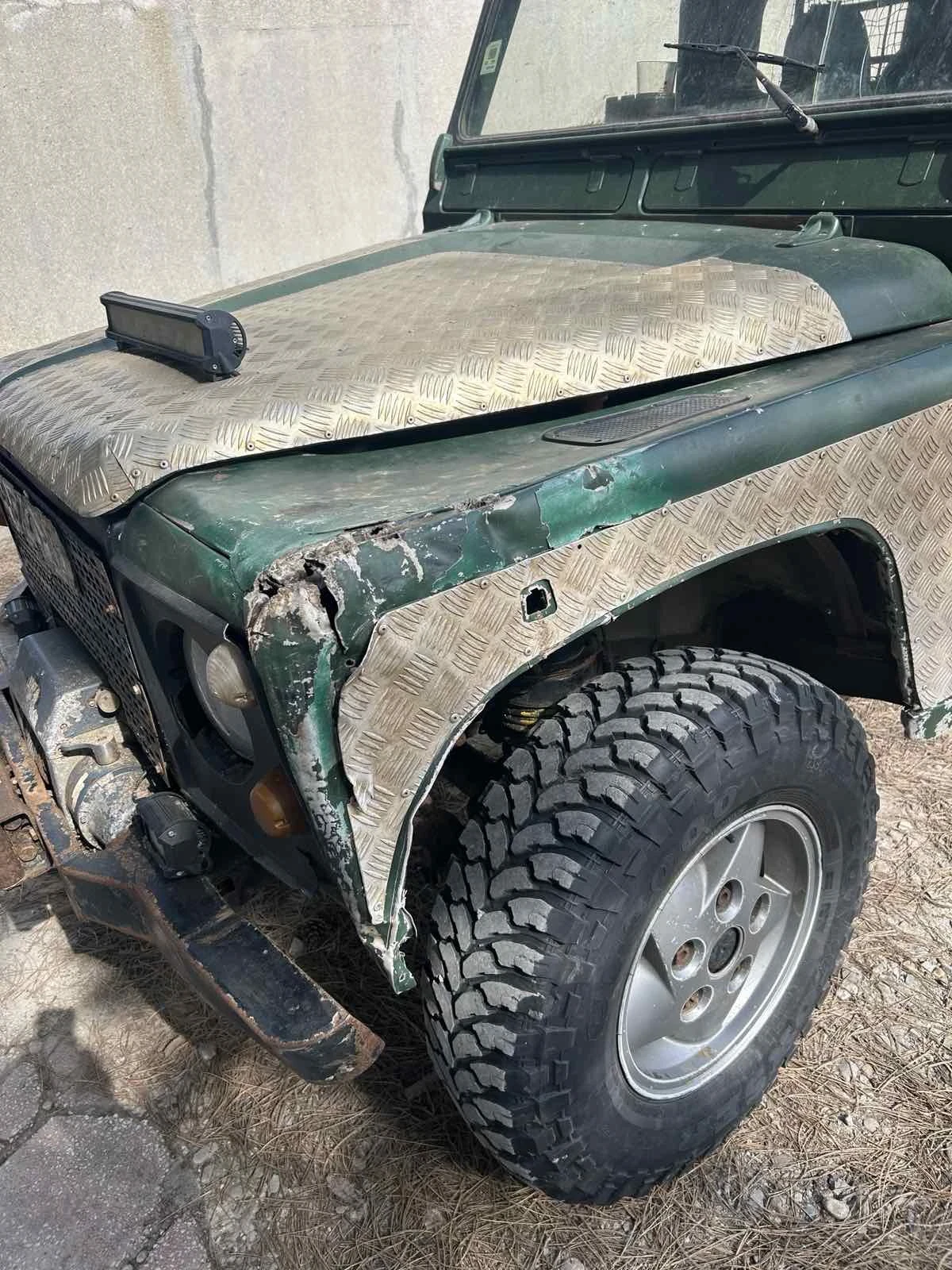 Land Rover Defender, снимка 3 - Автомобили и джипове - 53802540