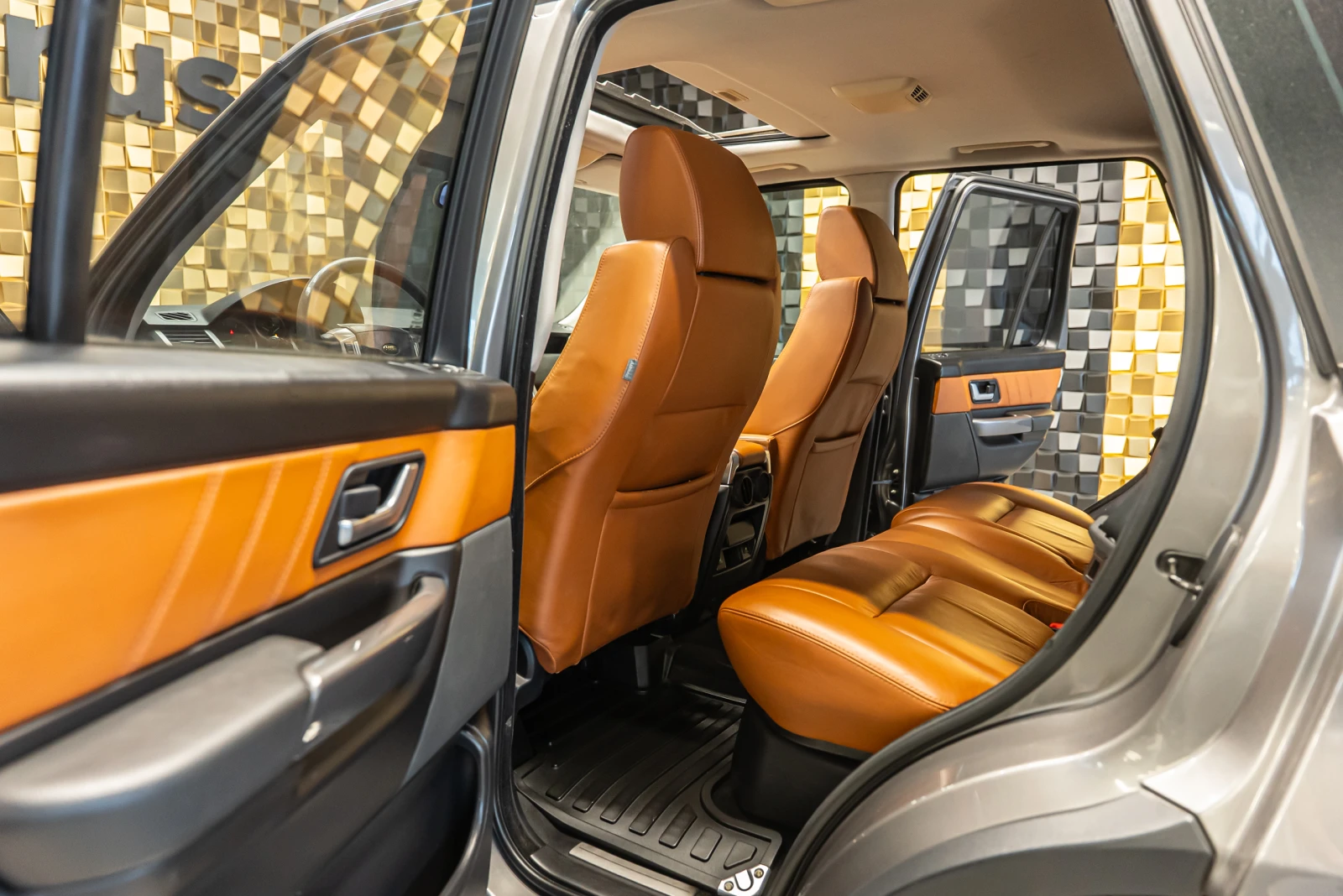 Land Rover Range Rover Sport HSE, снимка 15 - Автомобили и джипове - 54407309