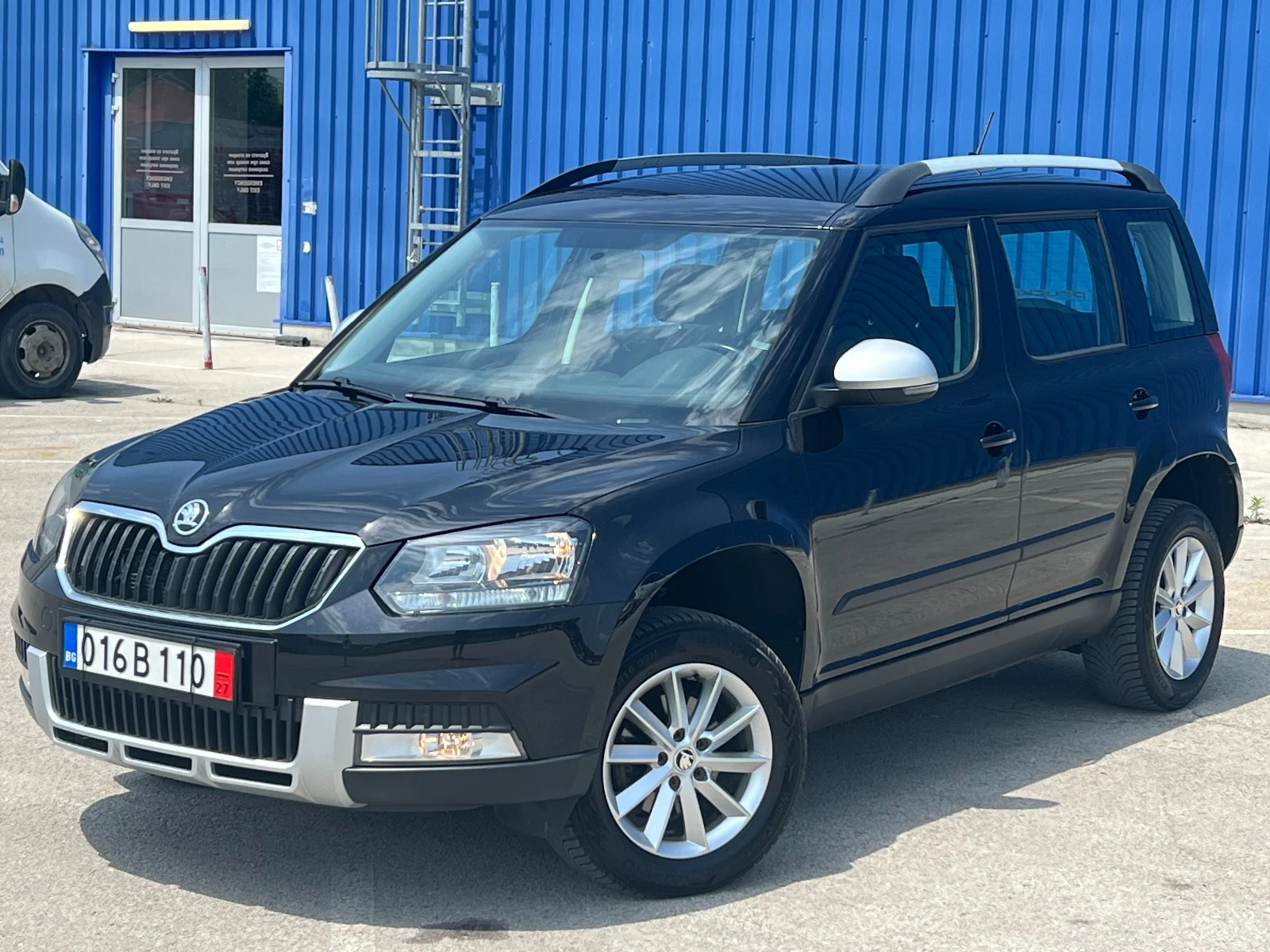 Skoda Yeti 2.0 TDI Face Lift EVRO 6, снимка 2 - Автомобили и джипове - 54802357