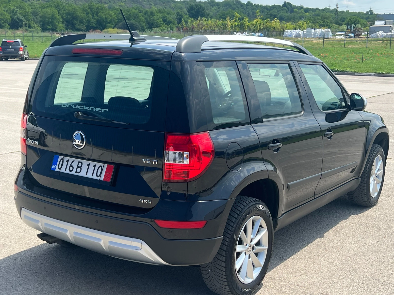 Skoda Yeti 2.0 TDI Face Lift EVRO 6, снимка 7 - Автомобили и джипове - 54802357
