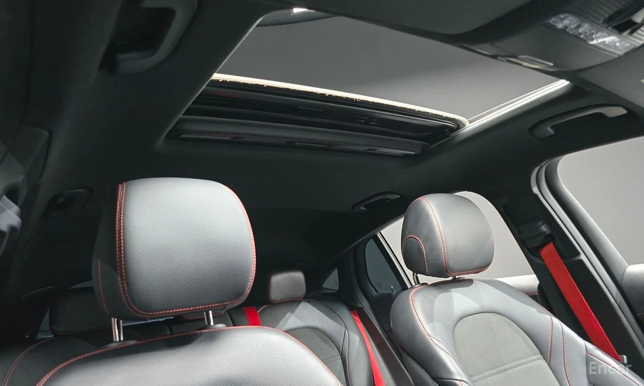 Mercedes-Benz GLC 43 AMG 4MATIC Coupe* BURMESTER* HEAD-UP* 360* PANORAMA* , снимка 14 - Автомобили и джипове - 54904056