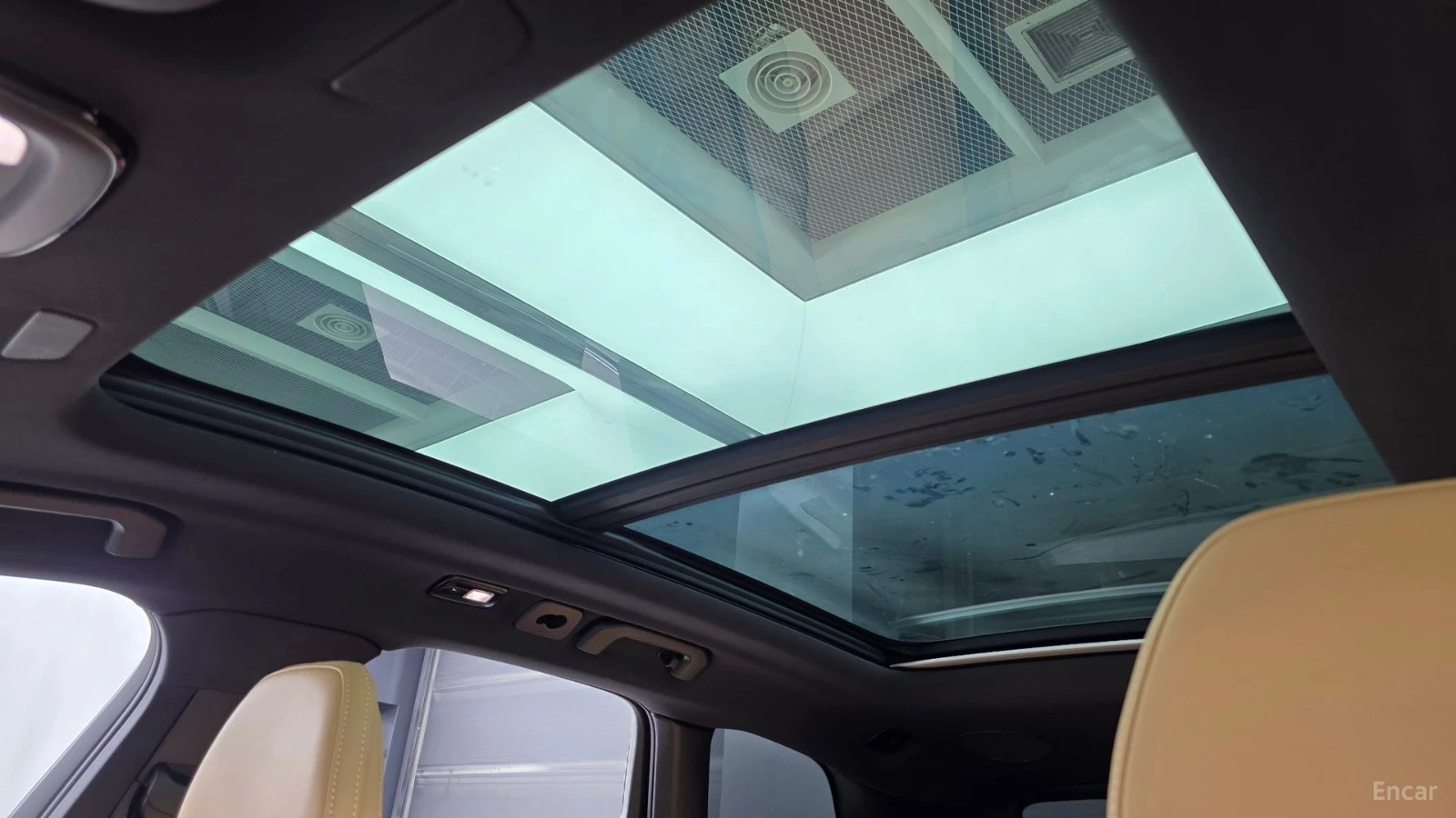 Volvo XC60 B5* ULTRA BRIGHT* Bowers&Wilkins* PANO* ПОДГРЕВ* О, снимка 16 - Автомобили и джипове - 55529744
