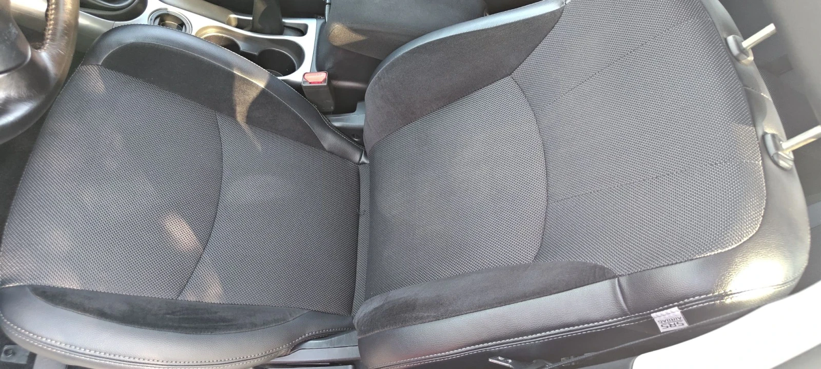Mitsubishi Outlander 2.0i нави , снимка 8 - Автомобили и джипове - 55803662