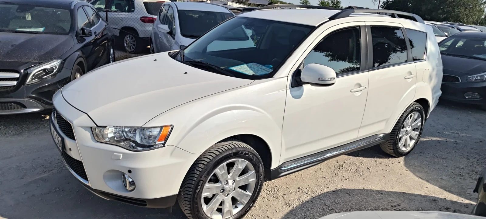 Mitsubishi Outlander 2.0i нави 