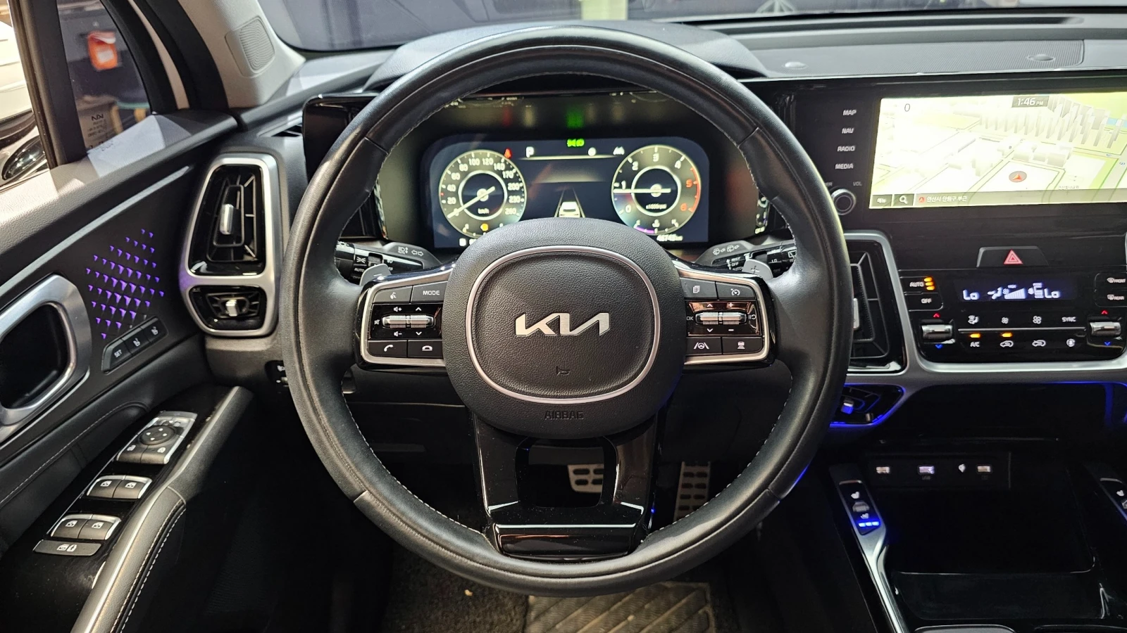 Kia Sorento PRESTIGE* ОБДУХВАНЕ* ДИСТРОНИК* LANE* ASSIST* , снимка 5 - Автомобили и джипове - 56066296