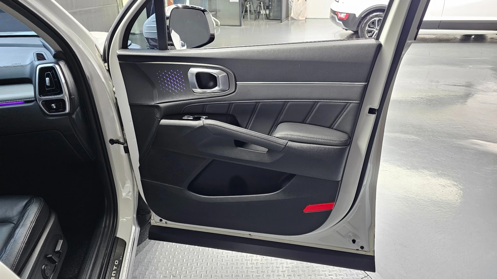 Kia Sorento PRESTIGE* ОБДУХВАНЕ* ДИСТРОНИК* LANE* ASSIST* , снимка 12 - Автомобили и джипове - 56066296