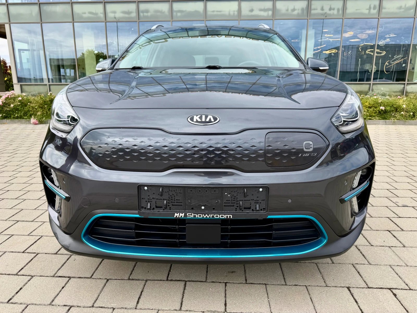Kia Niro ExecutiveLine-KEYLESS-GO-EASY-ENTRY-KAMERA-DISTRON, снимка 2 - Автомобили и джипове - 56270056
