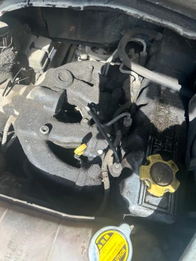 Nissan Capstar На части , снимка 12